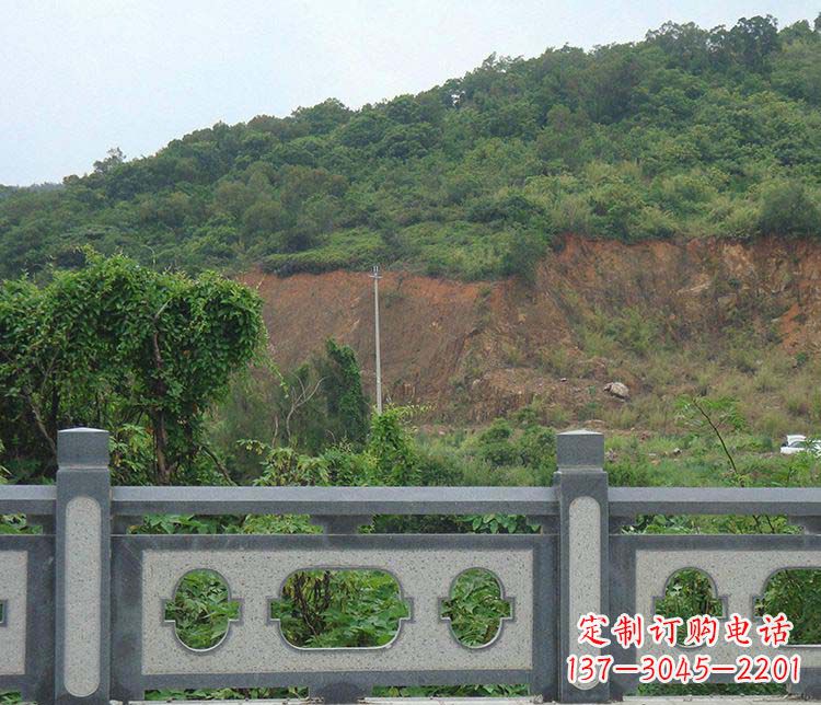 安阳景区仿古栏板石雕:展现华丽古典风格的雕塑艺术