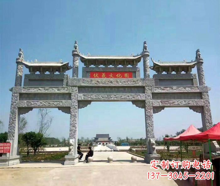 安阳中领雕塑设计制作的景区三门石雕牌坊