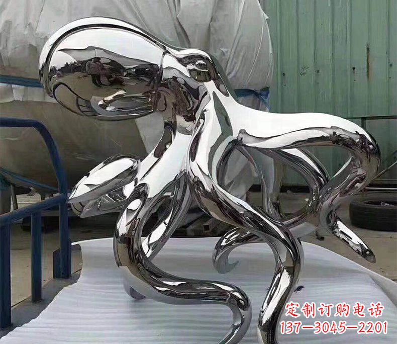 安阳精致华丽的镜面不锈钢章鱼雕塑