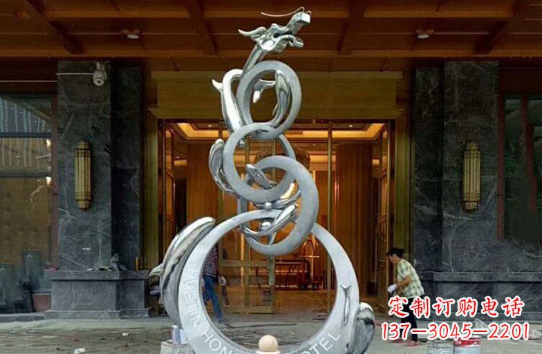 安阳中领雕塑高端定制不锈钢龙门雕塑