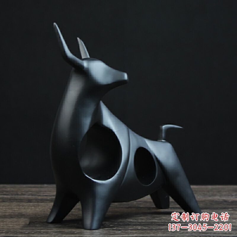 安阳可爱抽象牛玻璃钢动物雕塑