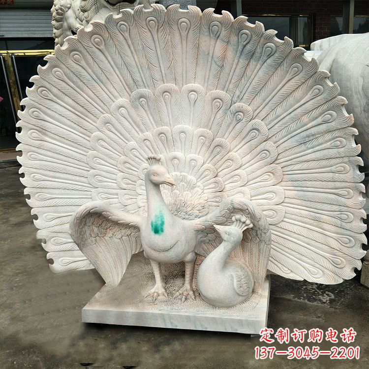 安阳汉白玉孔雀雕塑,传统工艺精致塑造