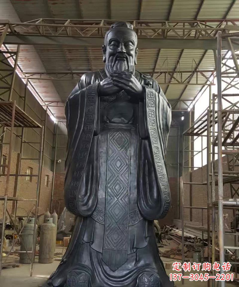 安阳表彰传统文化，尊贵的孔子雕塑