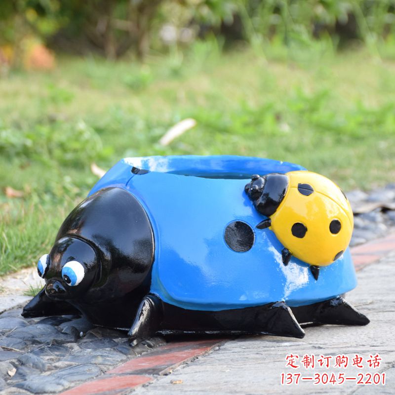 安阳蓝色玻璃钢七星瓢虫花盆雕塑