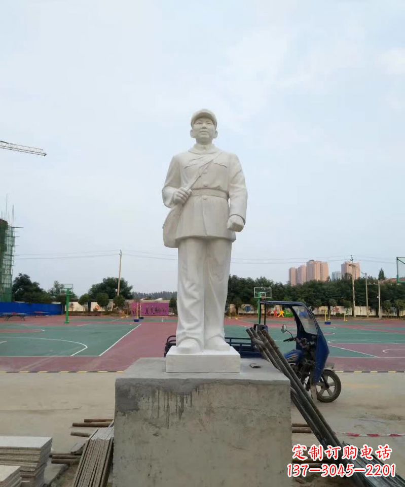安阳精美雷锋石雕,纪念伟大的民族英雄