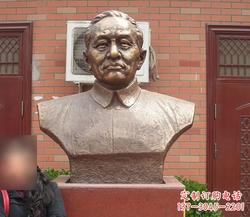 安阳铜雕李四,与众不同的光头匠艺