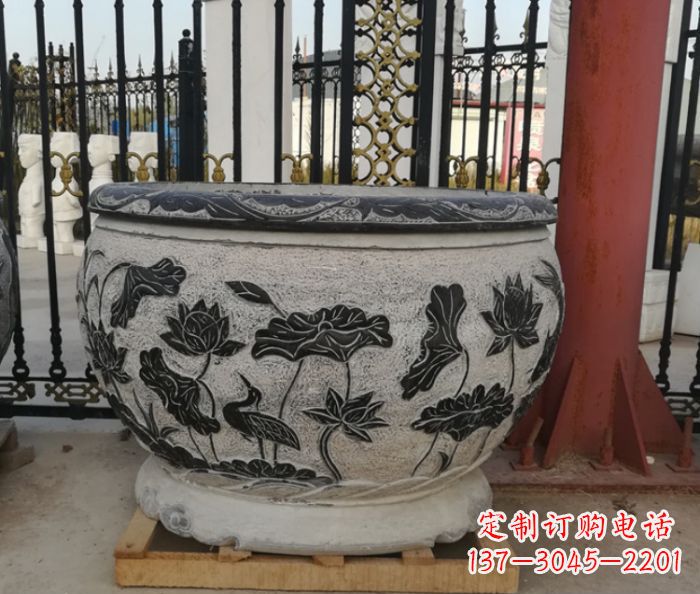 安阳中领雕塑是一家专业的雕塑定制厂家,提供各…