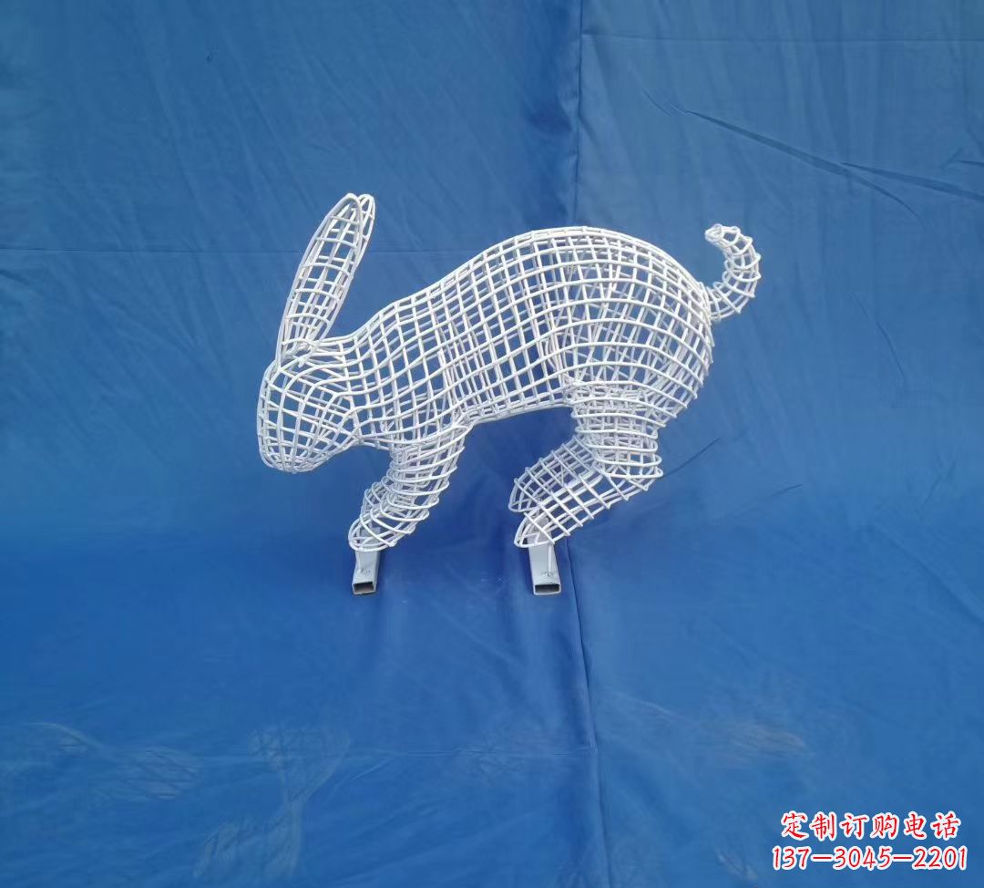 安阳唯美精致的镂空兔子公园雕塑