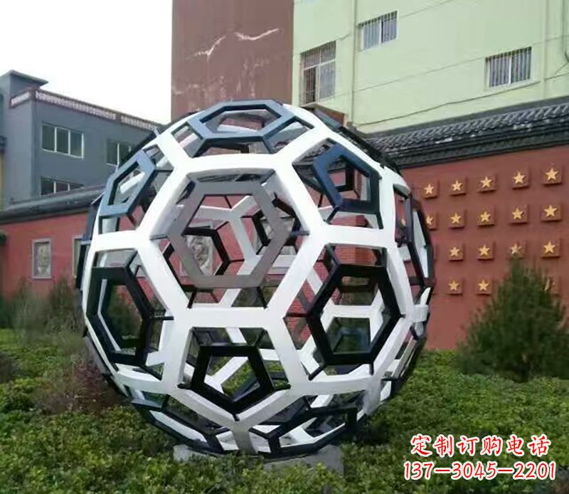 安阳中领雕塑定制足球公园不锈钢雕塑