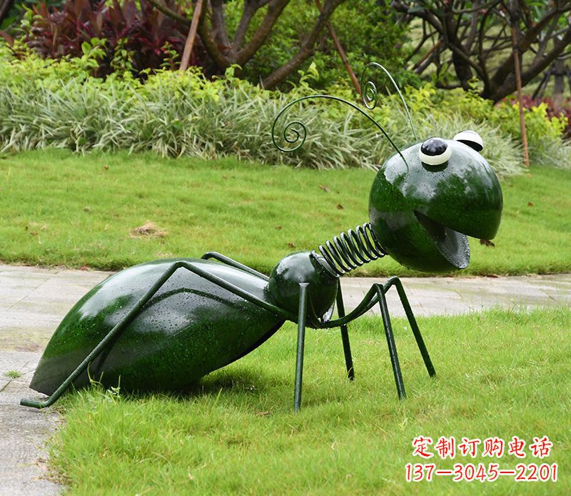 安阳绿色落尾蚂蚁不锈钢摆件雕塑:精致的小动物艺术作品