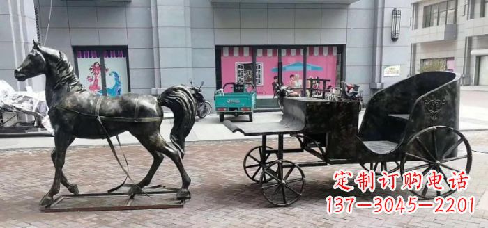 安阳高质量马车景观铜雕