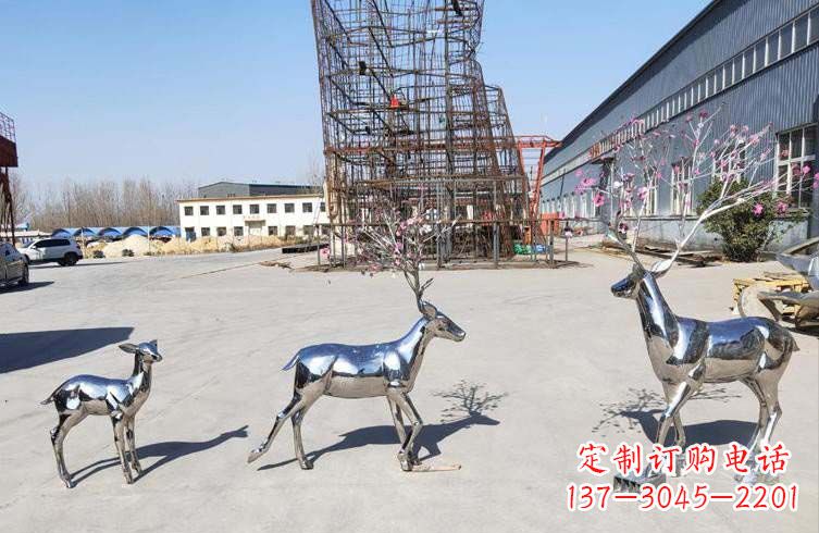 安阳梅花鹿不锈钢雕塑，惊艳于众