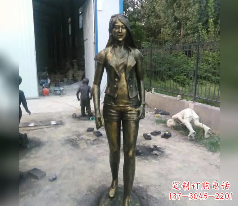 安阳深入人心的美女铜雕