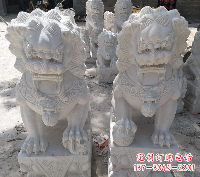 安阳象征力量的狮子雕塑