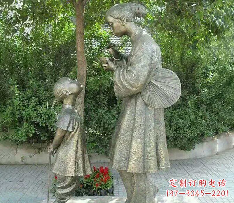 安阳用浓浓母爱温暖心中的母亲雕塑