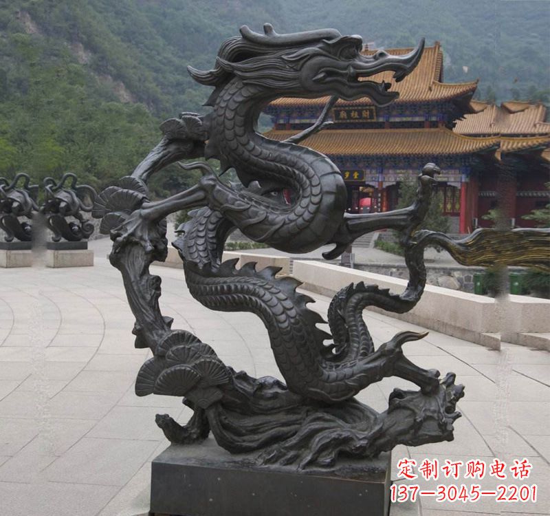 安阳超群绝伦的盘龙铜雕