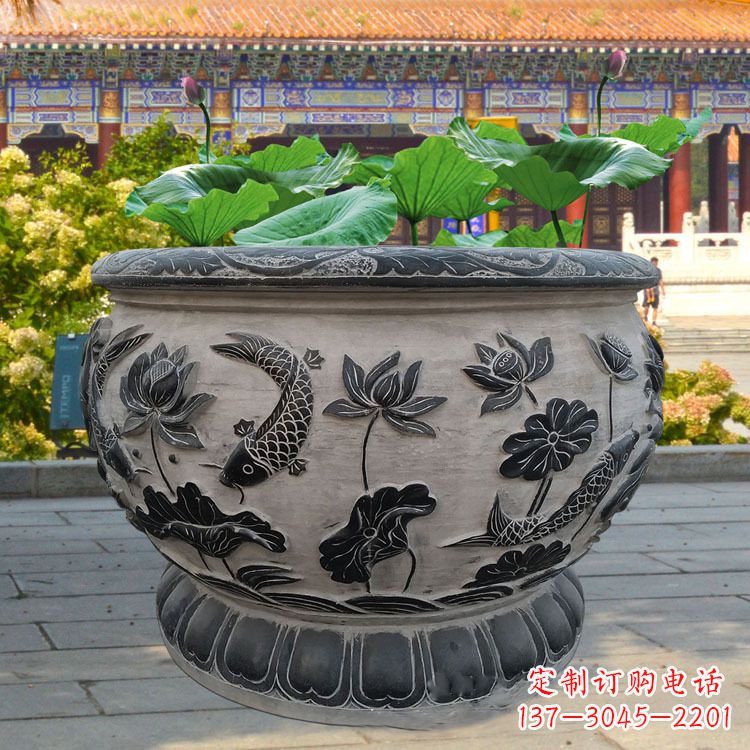 安阳精美绝伦的青石鱼缸雕塑