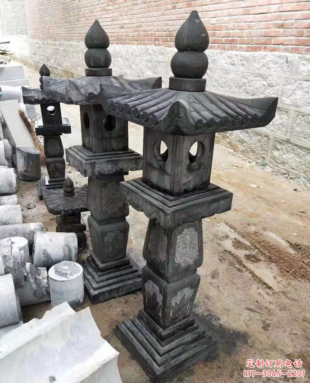 安阳精巧细腻的青石宫灯雕塑
