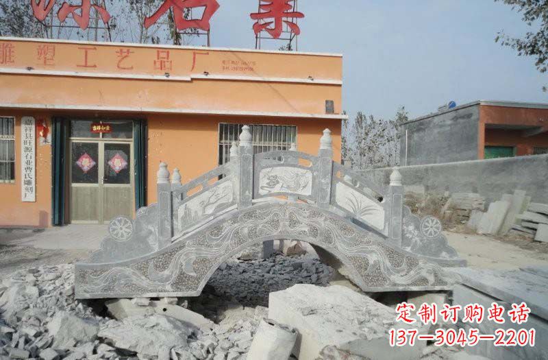 安阳青石仿古拱桥雕塑,令领雕塑为您打造