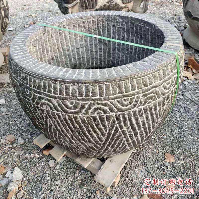安阳精美青石莲花水缸雕塑
