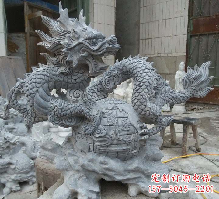 安阳传统文化的艺术品——青石龙雕塑