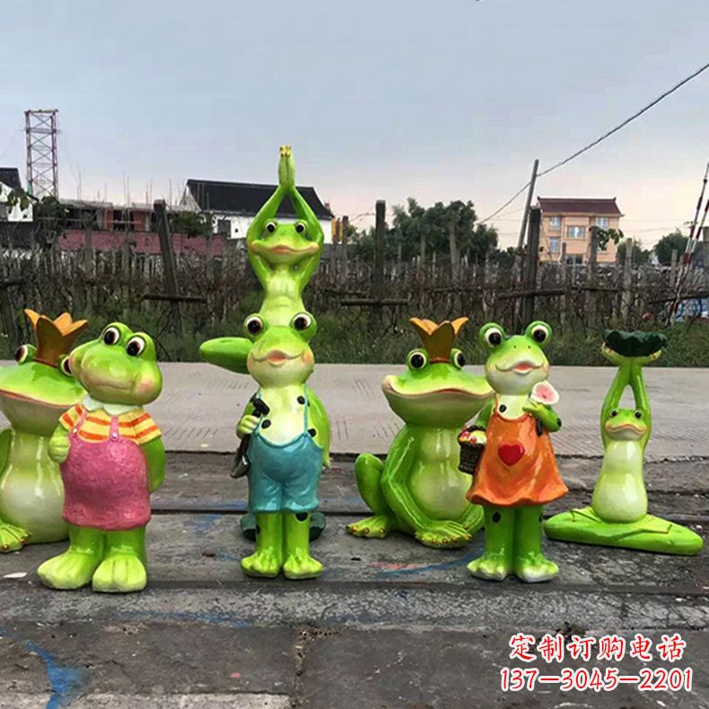 安阳精美青蛙玻璃钢卡通雕塑