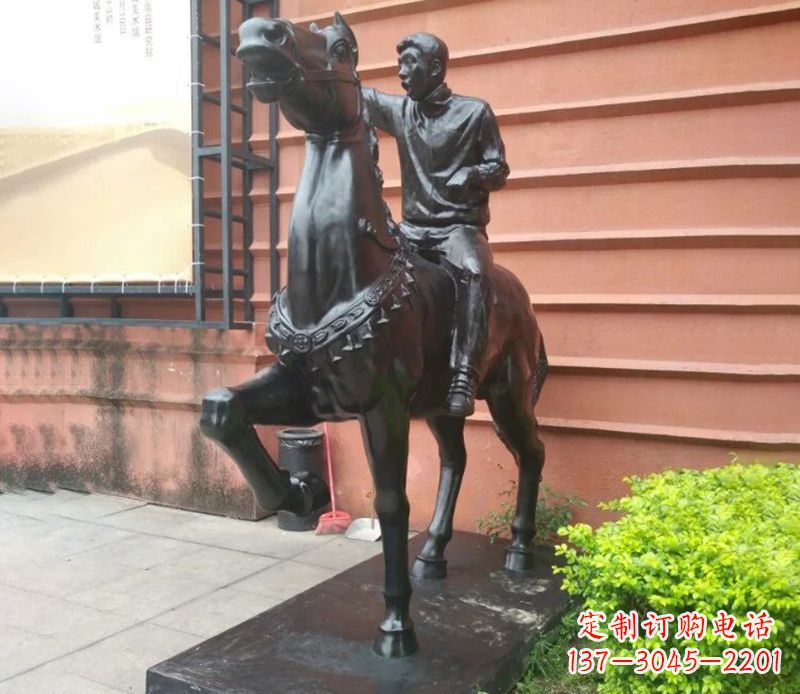 安阳独一无二的骑马雕塑
