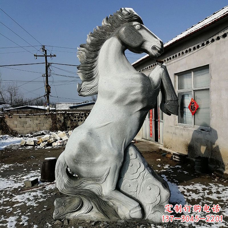 安阳艺术品呈献——人立而起的马儿石雕