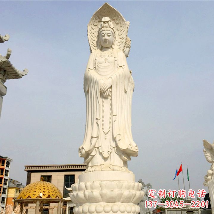 安阳中领雕塑:观音三面佛像雕塑