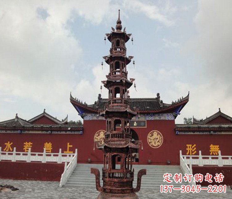 安阳三足铜香炉雕塑,精美绝伦