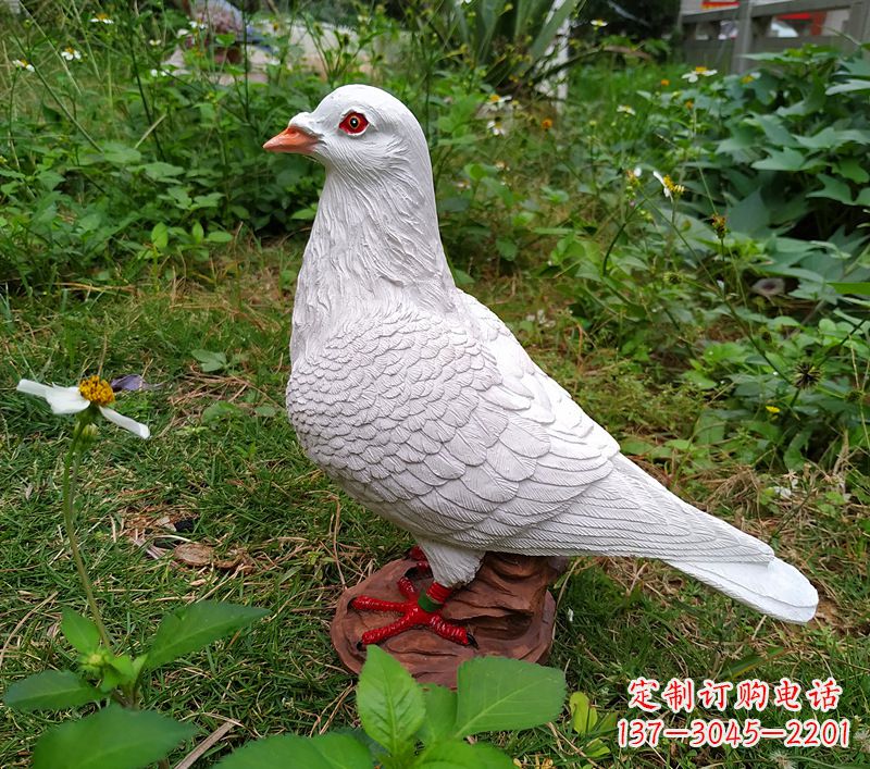 安阳为和平献芳礼:精美少女与和平鸽雕塑