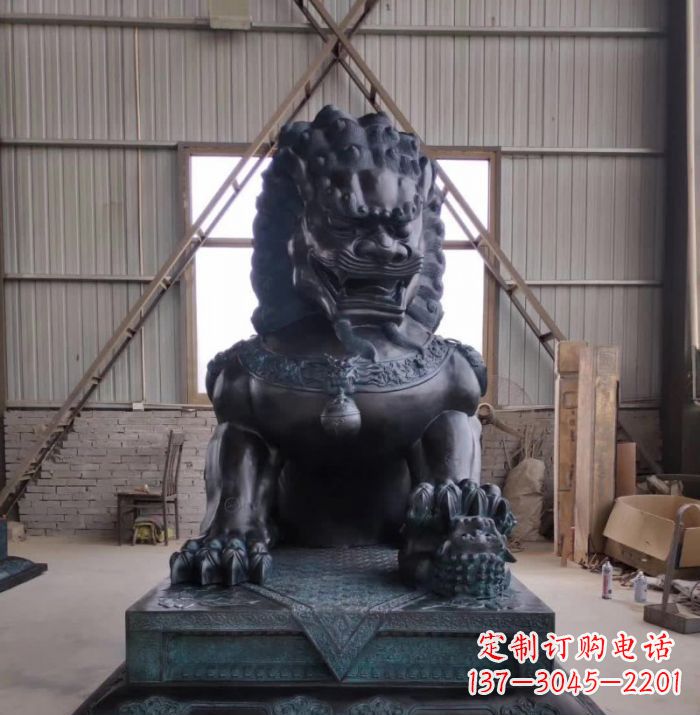 安阳中领雕塑狮子铜雕塑,壮丽展现王者之气!