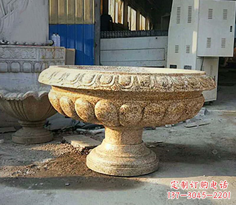 安阳领雕塑的石雕花盆雕塑是由一流的雕塑艺术家…