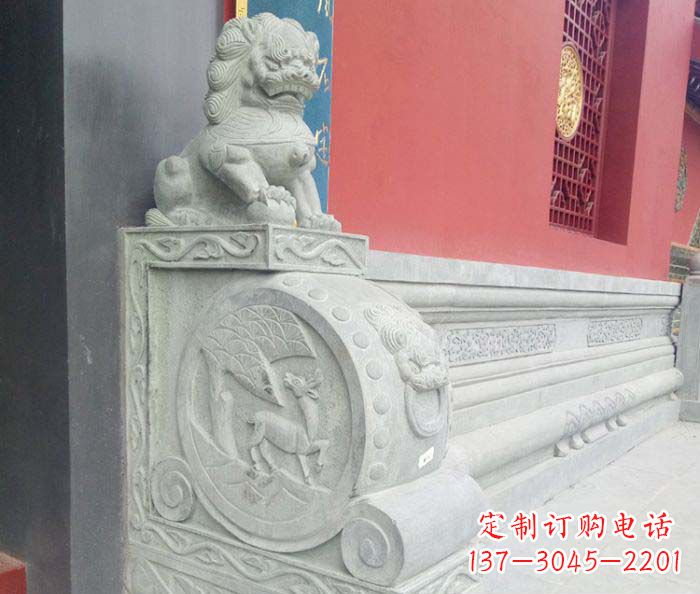 安阳寺庙景观狮子石门墩抱鼓石