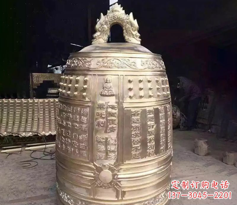安阳寺庙铜钟雕塑 (3)