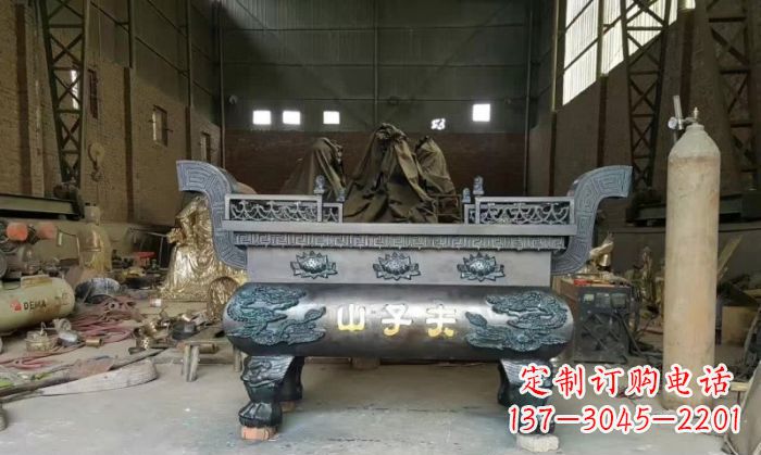 安阳寺庙香炉铜雕_2