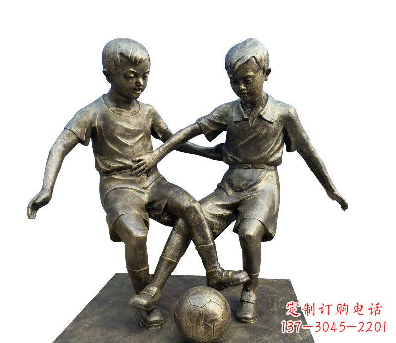 安阳踢足球的儿童铜雕 (2)