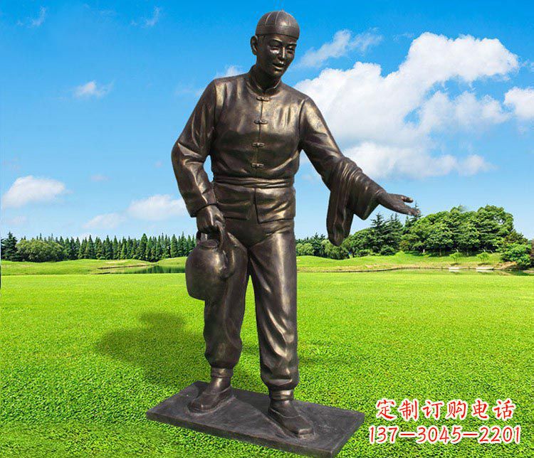 安阳提茶壶的店小二铜雕