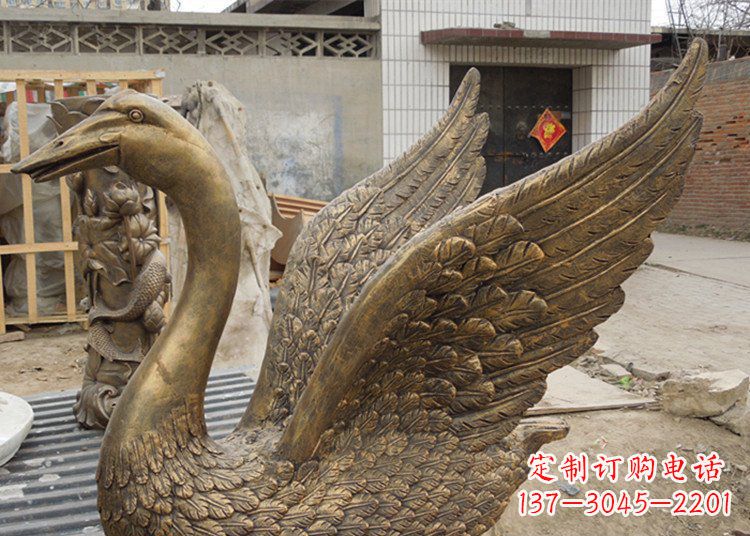 安阳天鹅黄铜动物铜雕
