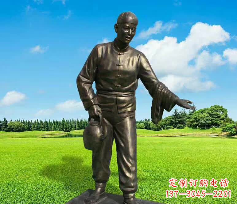 安阳铜雕店小二人物雕塑1
