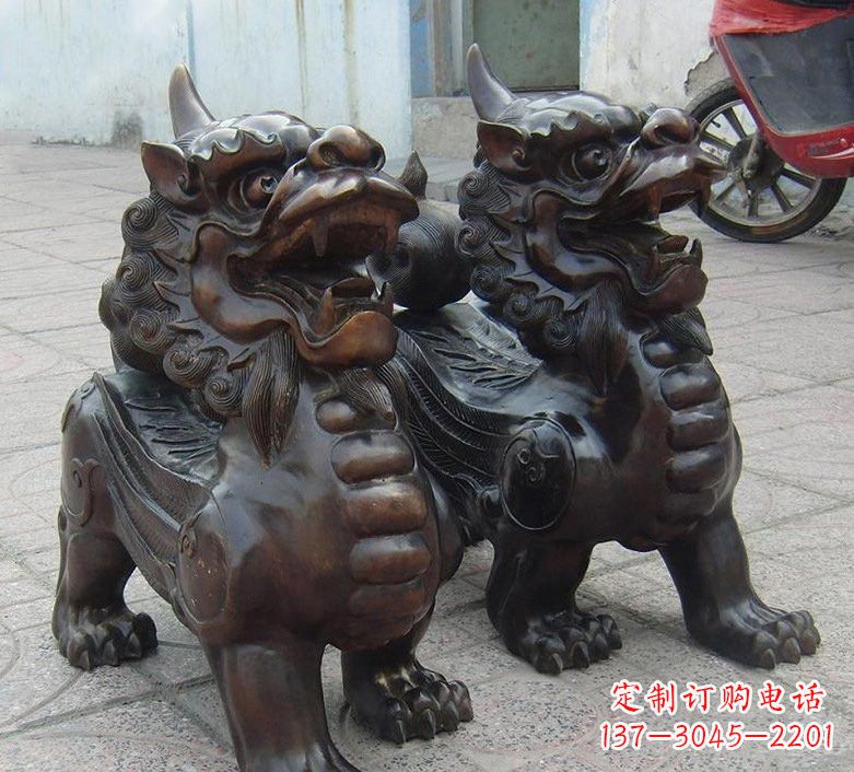 安阳铜雕门口招财貔貅