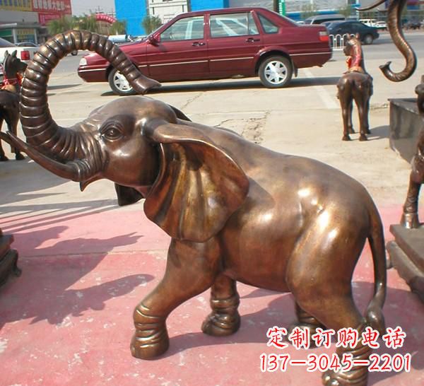 安阳铜雕长鼻大象