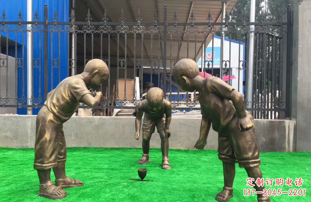 安阳玩陀螺儿童铜雕塑
