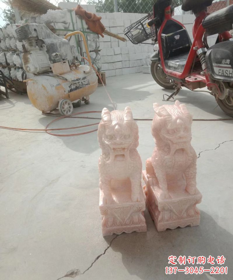 安阳晚霞红神兽麒麟动物雕塑
