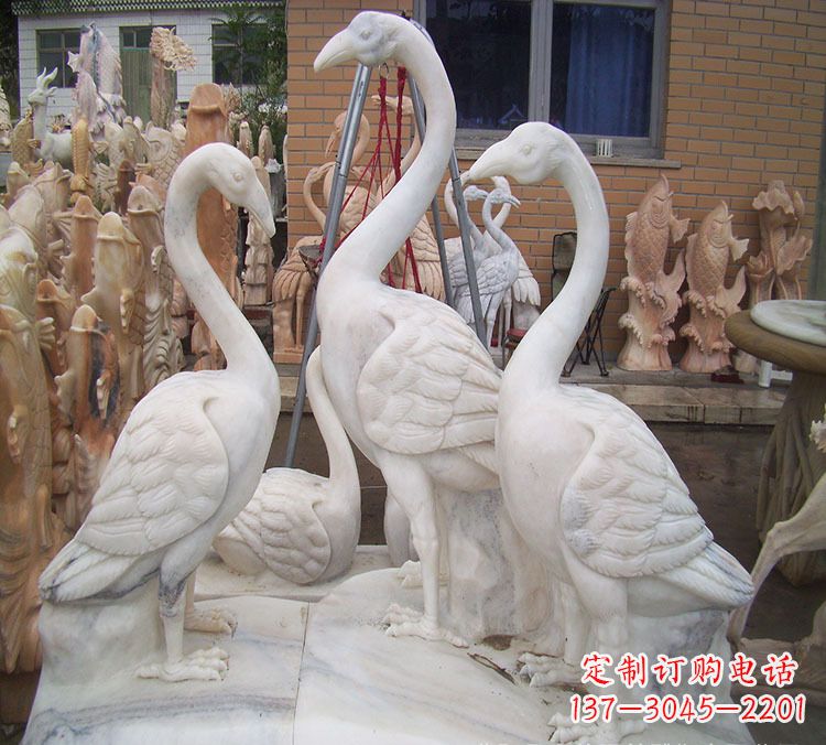安阳仙鹤衔树枝 石雕