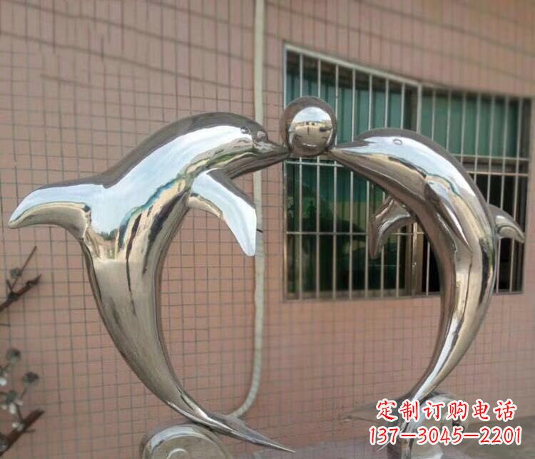 安阳校园不锈钢海豚顶球雕塑
