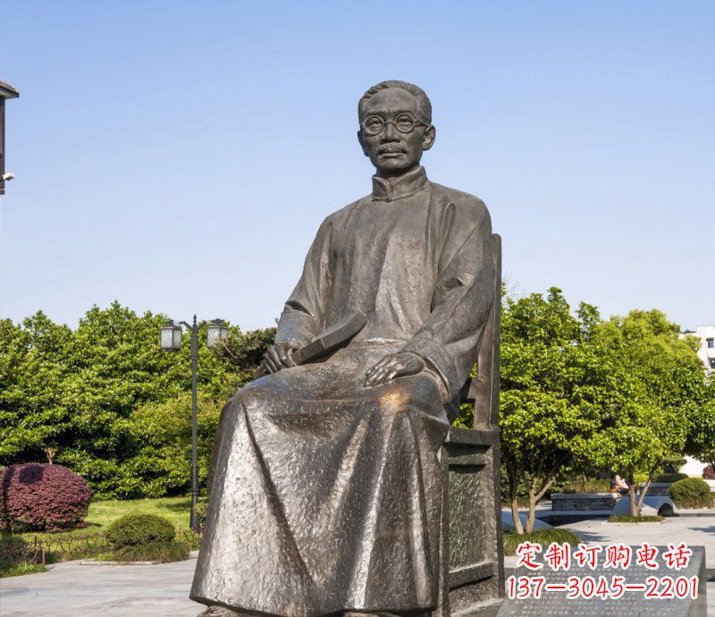 安阳校园蔡元培名人铜雕