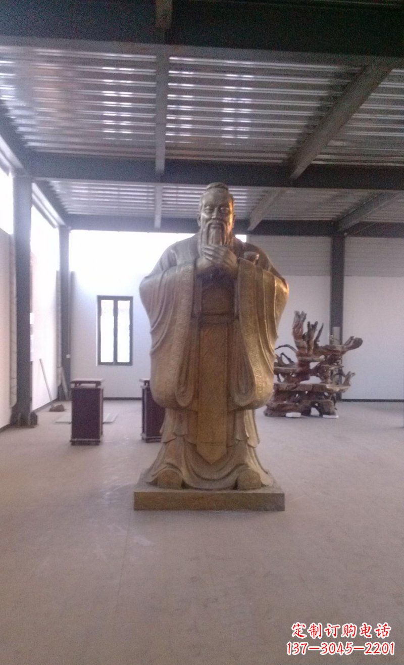 安阳校园仿铜老子玻璃钢名人雕塑