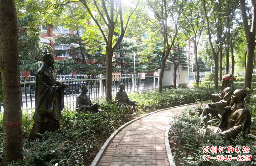 安阳校园古代名人孔子讲学铜雕