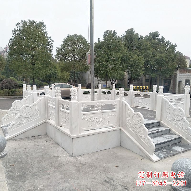 安阳校园广场石雕升旗台